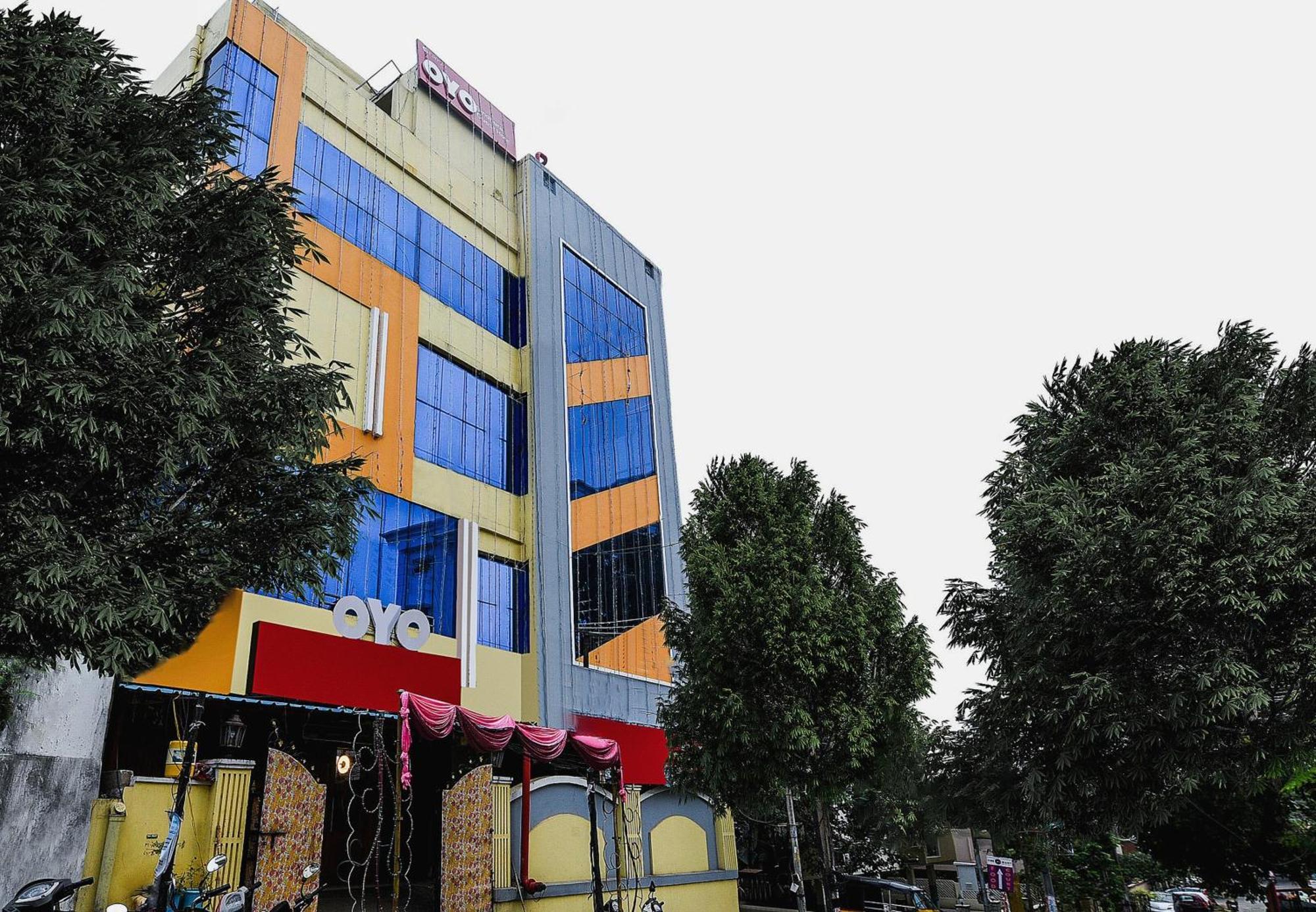 Hotel O Sindhura Guest House Raspari Palao Exteriör bild