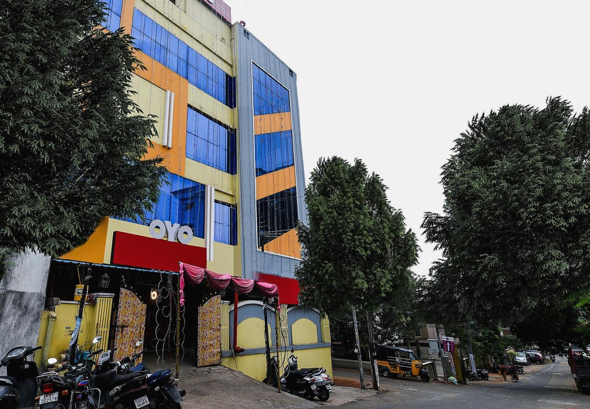Hotel O Sindhura Guest House Raspari Palao Exteriör bild